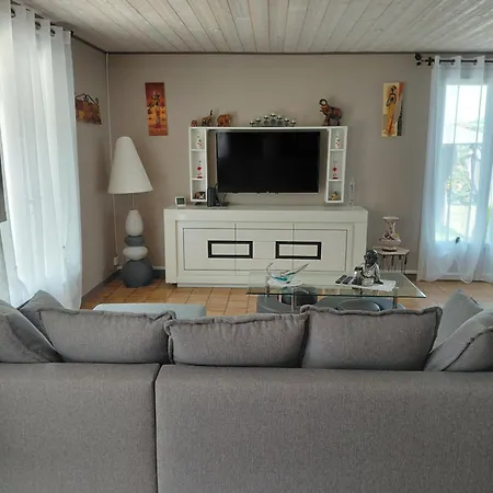 度假居 Le Pres Long